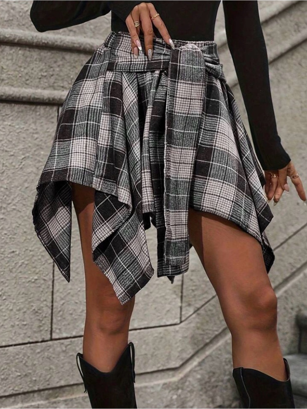 New! Never Used! Black and White Plaid Flowy Women's Skirt